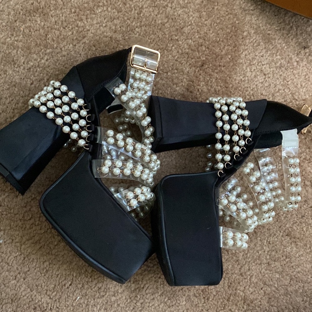 Azalea Wang Along For The Ride Chunky Pearl Sandals - Black 8.5 - Picture 3 of 5